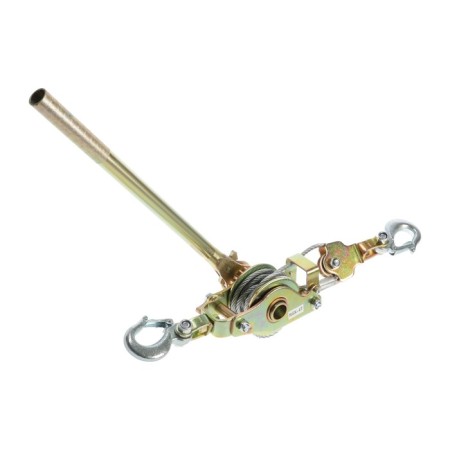 The winch of a lever tundra, a ratchet mechanism with a switch, reverse, traction 4 tons, cable 2 meters-6