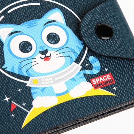 Wallet on the button, the color is blue-3