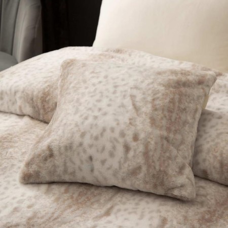 Pillowcase "fur No. 5", size 45x45 cm