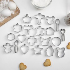 A set of forms for cutting the cookie 