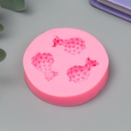 Молд силикон "Ананасы" 3 предмета 1,2х4,5х4,5 см-1