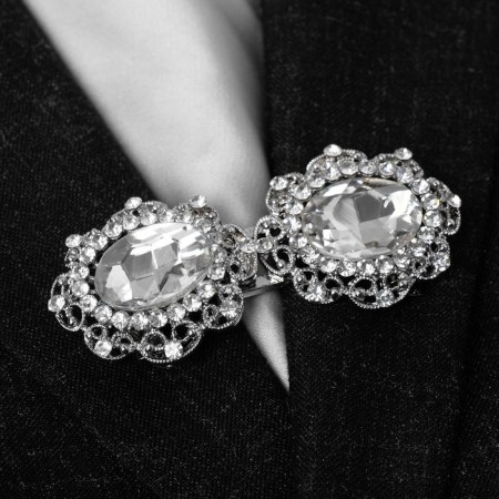 Cardigan clamp "Accent", white color in silver