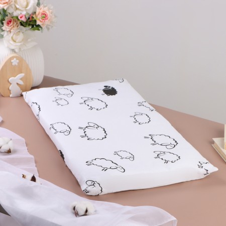 Luel with a mattress, 70 x 42 x 24 cm, pink, cotton-1