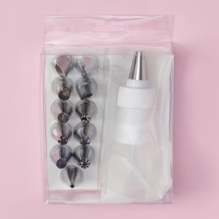 Set of confectionery share "Assistant", 12 nozzles, d = 1.8 cm, bag 23 cm, mix nozzles-7