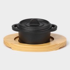 Cast iron pan on the Volcano stand, 13 × 10 × 7.5 cm, black color