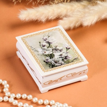 Casket "Flowering", white, 8 × 10.5 cm, lacquer miniature
