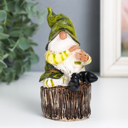 Polystone souvenir "Dwarf in a green cap on a foam" 6.7x5.5x11.5 cm