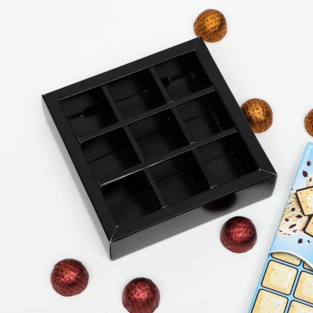 Cardboard box with a shell under 9 sweets, black, 13.7 x 13.7 x 3.5 cm-2