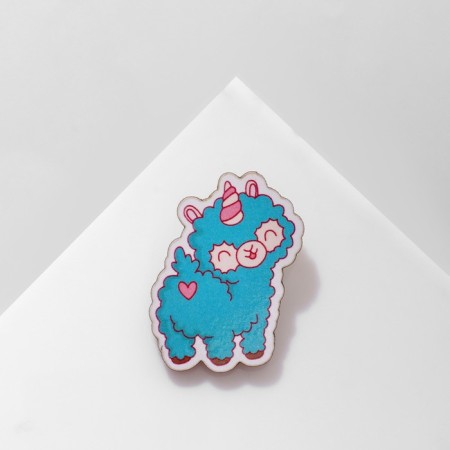 Brooch wooden children's "Alpaka", color