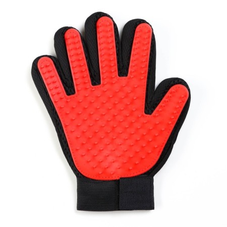 Glove - a brush for wool on the right hand with elongated cloves, red-1