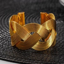 Ring for the cloth 
