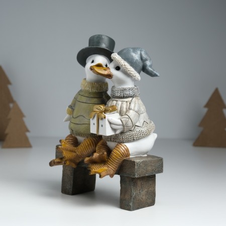 Polystone souvenir "Geese on a bench - a festive evening" 15x10.5x20.5 cm-1