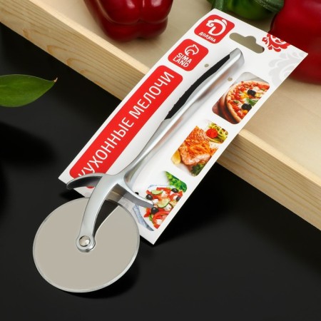 Knife for pizza and dough shapes shapes, silver color-3