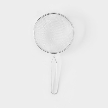 Sieve with the handle of the share "Assistant", d = 14 cm