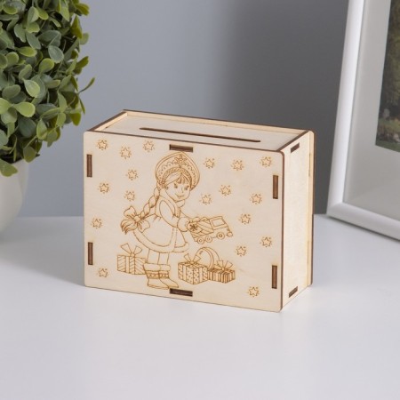 New Year's piggy bank "Snow Maiden" 13x10x5 cm