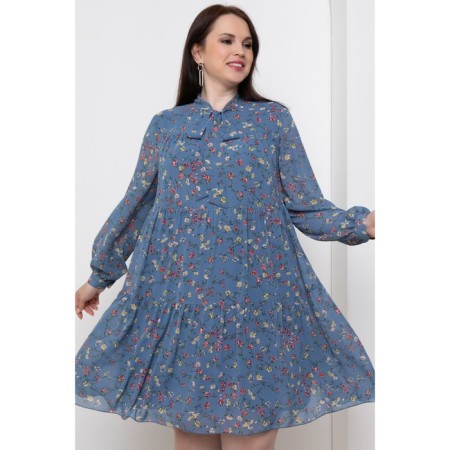 Women's dress, size 48