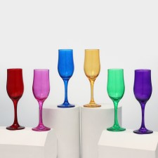 Set of glasses for champagne 