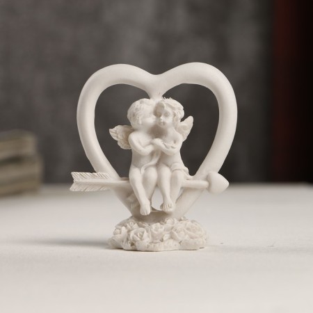 Polystone souvenir "Angels in the heart" 6x5.5x3 cm