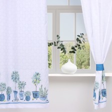 A set of curtains d/kitchen with sequences of Ethel 