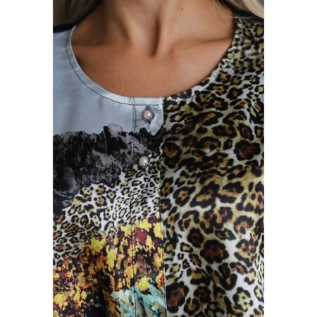 Female blouse, size 42-10