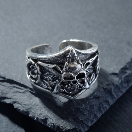 Ring "ring" skull with flowers, color black silver, dimensionless