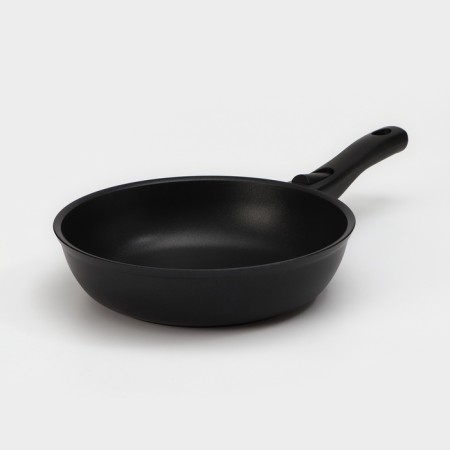 The “Tradition” pan, d = 24 cm, a removable handle, anti -stick coating, black color