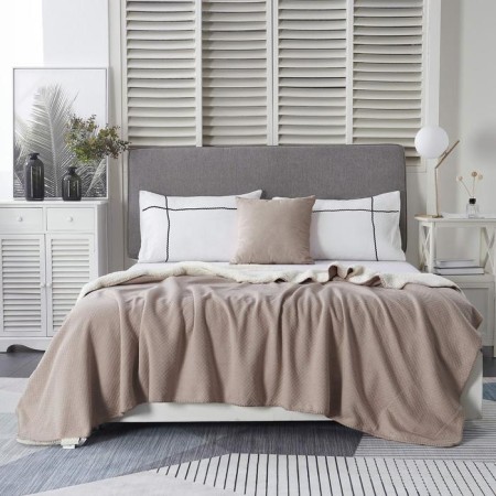 Cover "Amanda", size 160x220 cm, beige color