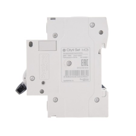The circuit breaker SE CITY9 SET, B, 25 A, 2P, 4.5 KA, 230 V-4