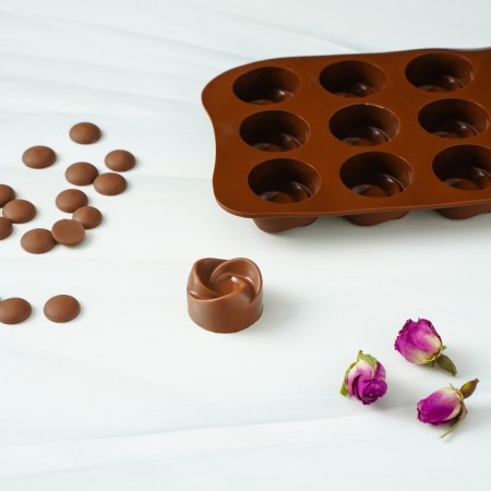 Form for sweets and chocolate of the “curl”, silicone, 21.5 × 11.5 cm, 15 cells (d = 2.8 cm), brown color-8