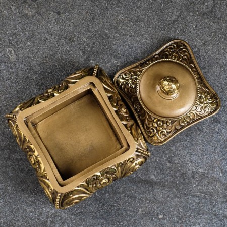 Casket, gold 13x13x13cm-1