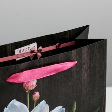 Package Gift Laminated Vertical, Packaging, “Flowers of Love”, Ml 23 x 27 x 11.5 cm-2