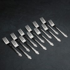A set of canteen forks 