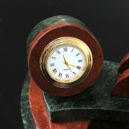The desktop "Half -crock with a clock", 25x13x10 cm, coil, krenoid-2
