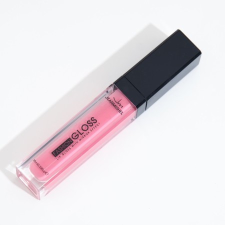 Gloss lip gloss, pink shade, tone 13-2