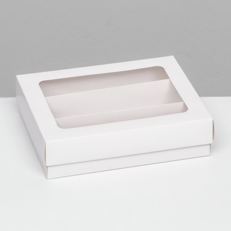 Box for Makarun, with a lodge, white 21 x 16.5 x 5.5 cm