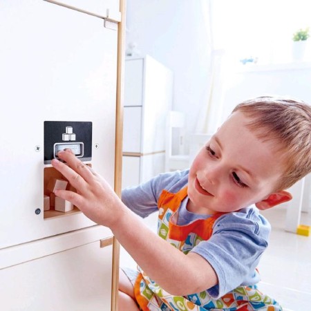 Refrigerator Game Hape, with a freezer-1
