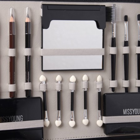 A set of professional cosmetics "Miss Young" No. 11-3