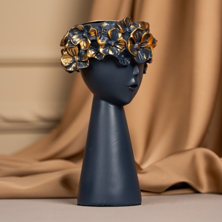 Polystone candlestick "Girl with a wreath" 9.5 x 9.5 x 14 cm mix-16