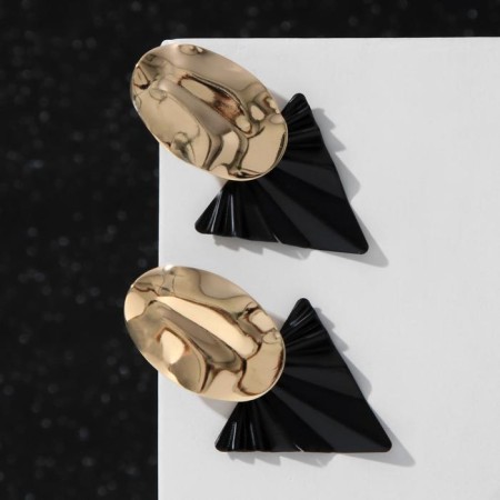 Earrings Metal "Trend" oval and triangle, black color in glossy gold-1