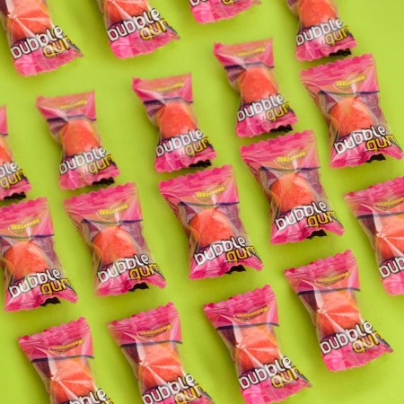 Chewing gum Ilham Sweets, strawberries, 3.5 g-1