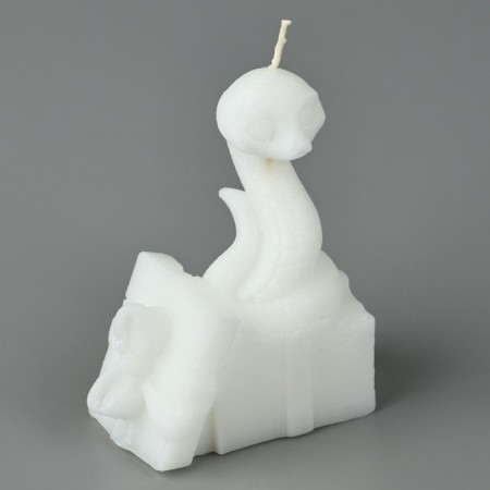 New Year 2025! Interior candle “New Year's collection: a snake with a gift”, white 77 x 61 x 35-2