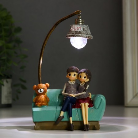 Souvenir Polystone Light "Heat House" 11.5x7.3x22.3 cm-1