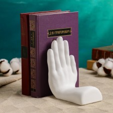 Holder-stand for the books 