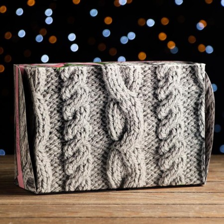 The box is folding, double -sided "warm New Year", 25 x 17 x 10 cm-2