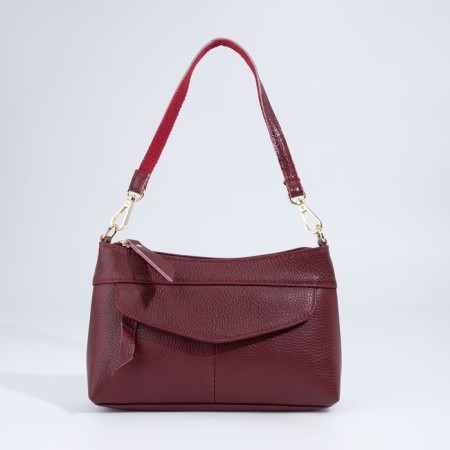 Cross-Bodi bag with zipper, burgundy color