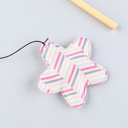 Tearing with a toy and a pint "Star", 8 cm-3