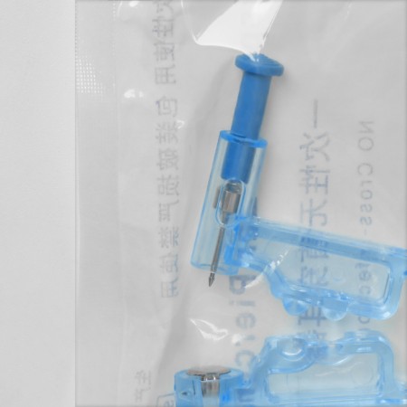 Disposable pistol for piercing, earring included "classics", white color in silver-3