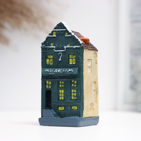 Figure "City House" 3.5x4x8cm, mix-1