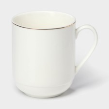 Porcelain mug 