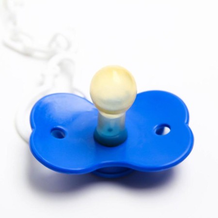 Latex classic dummy with the ring "Best Child", on a chain with a clothespin, from 0 - 3 months.-2